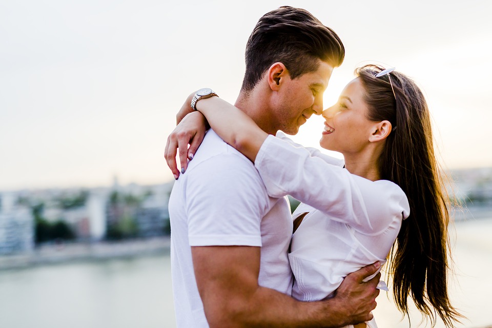 15 Signs That Will Help You Understand Your Boyfriend Better