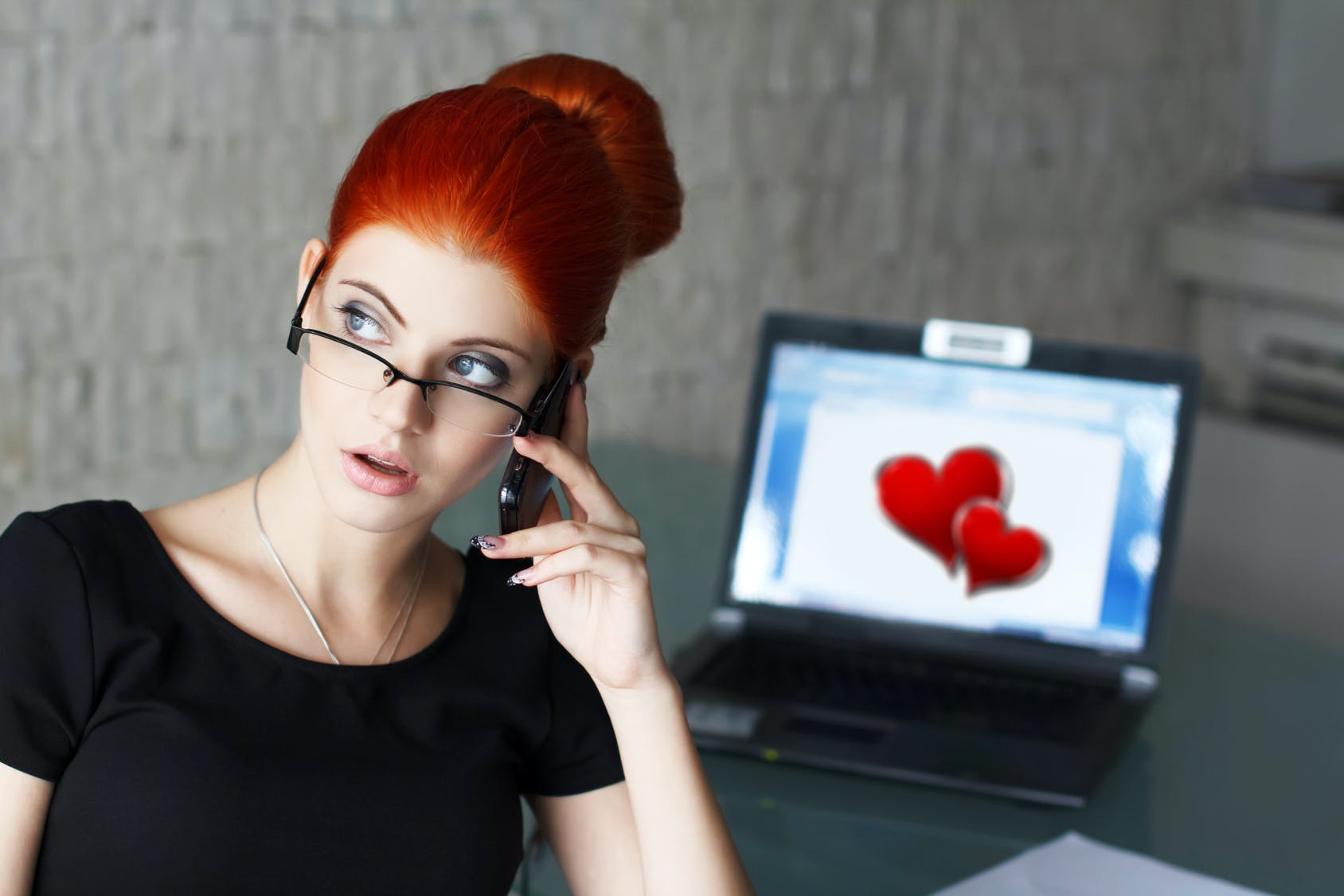 Know How Women are Far Ahead of Men in Online Dating