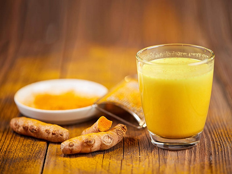 6 Magical Benefits of Turmeric Milk