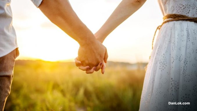 6-Tips-On-How-To-Have-A-Strong-Relationship-Graphic-04-1024x576